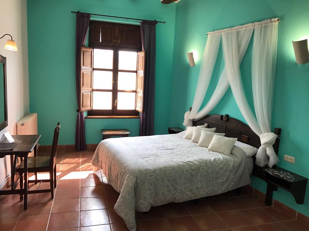 Hospederia Virgen De La Fuente Hotel Peñarroya de Tastavins Екстериор снимка