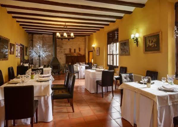 Hospederia Virgen De La Fuente Hotel Peñarroya de Tastavins Екстериор снимка